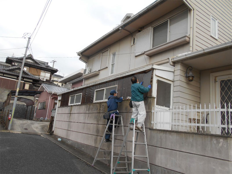 ★ストックヤード波板張替え工事！！