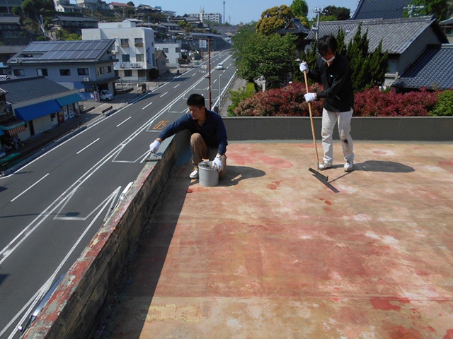 下地の樹脂ノロを塗布します！！