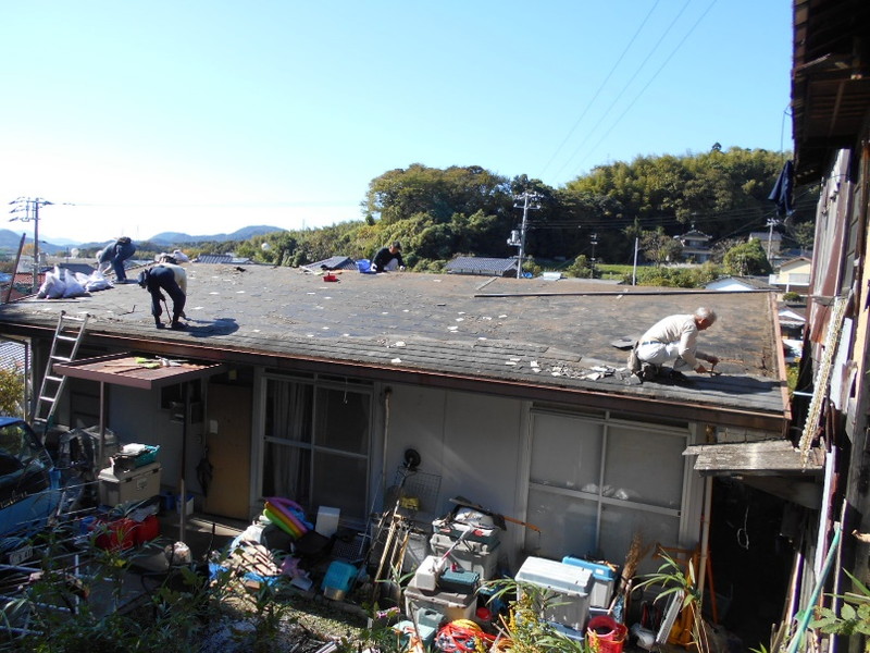 屋根瓦葺き替え工事！！