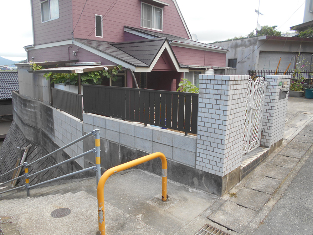 フェンスを取付けて完成です!!