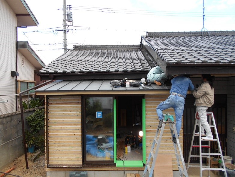 しっかりと雨仕舞をします！！