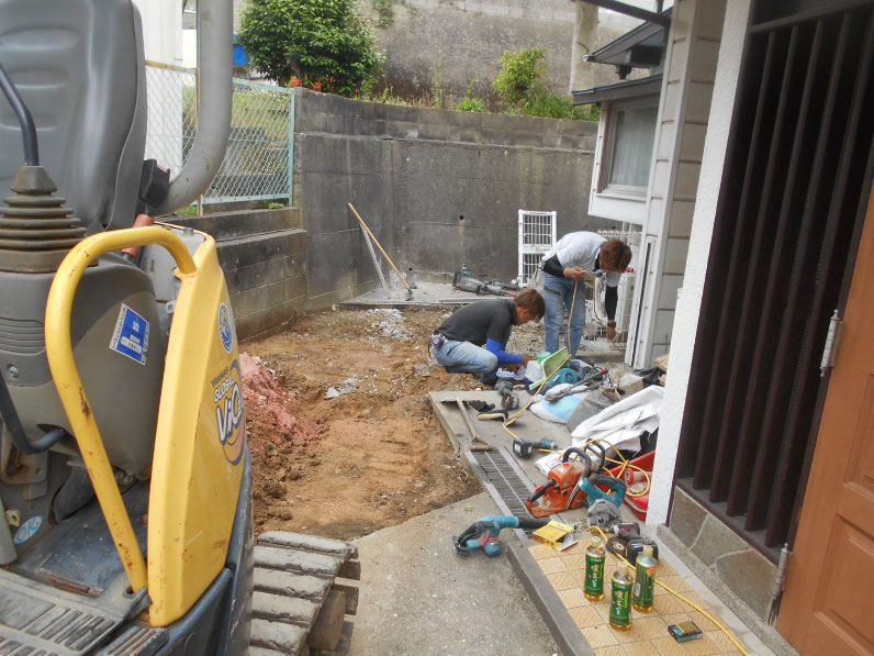 フェンスの一部を撤去します!!